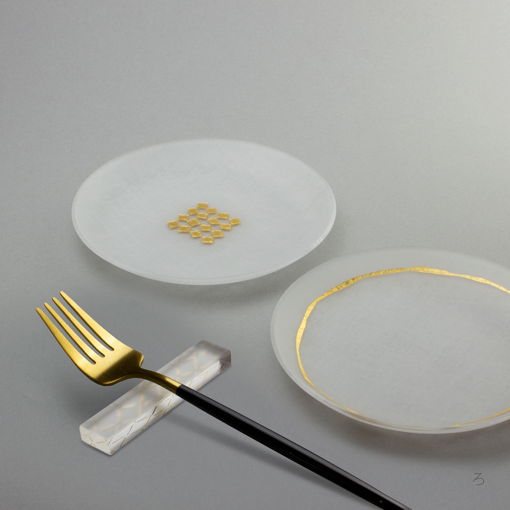 珍品　陶製　釜　1362g 高さ17.5㎝　タトオ　東な6-0803② 箔 プレート 13.5cm 2枚セット木箱入り | toumei online store